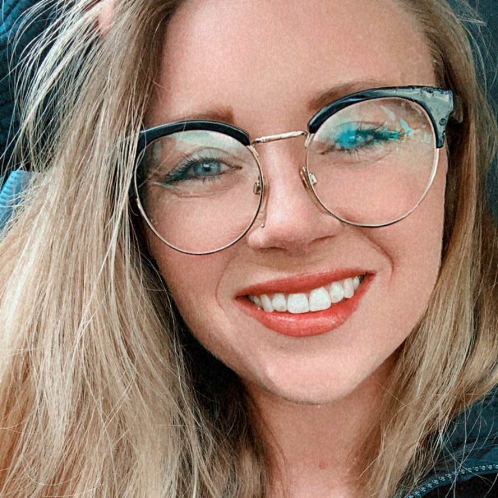 Meet your Posher, Brittney